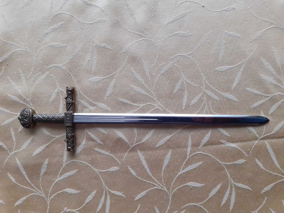 Mieczyk do listów- Karol Wielki