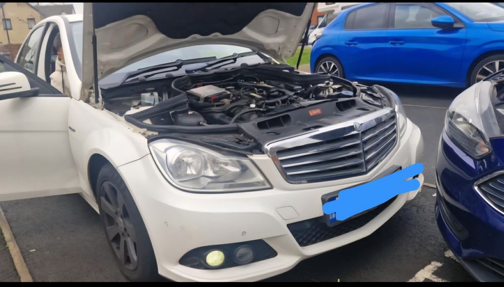 Mercedes w204                       .