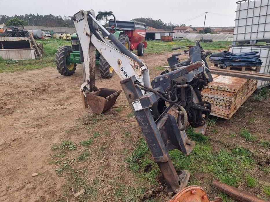 Retro escavadora para BOBCAT - Usada