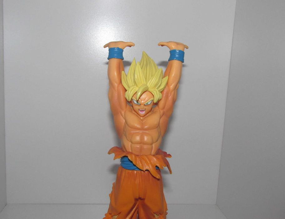 Dragon Ball Super Saiyan Goku Spirit Bomb, 24CM