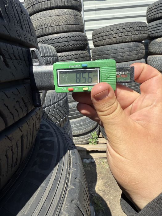 Колеса/резина/гума 205/65R16C Pirelli