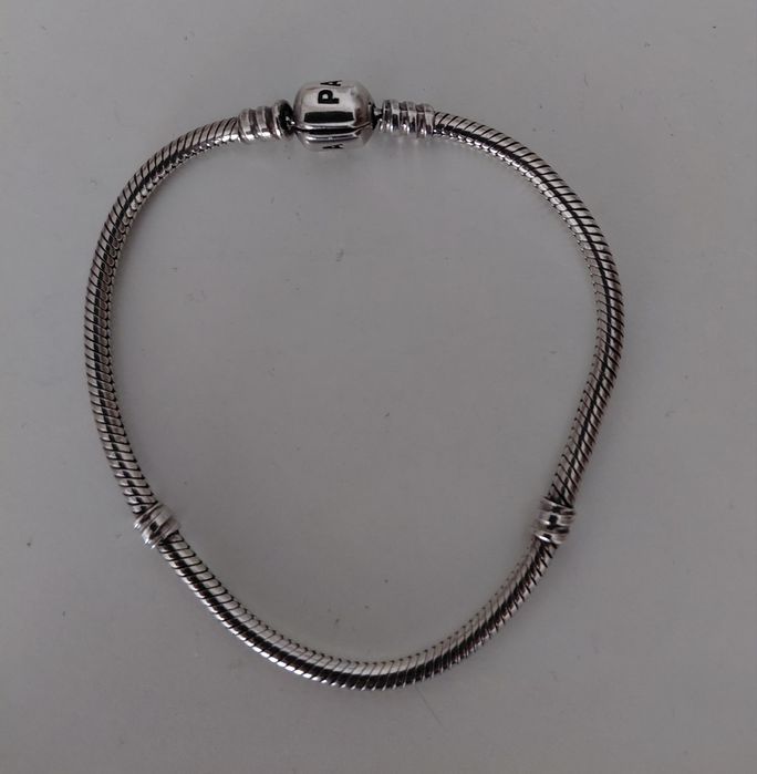 Pandora original + 2 contas