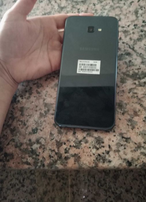 Samsung Galaxy j4 32 gb
