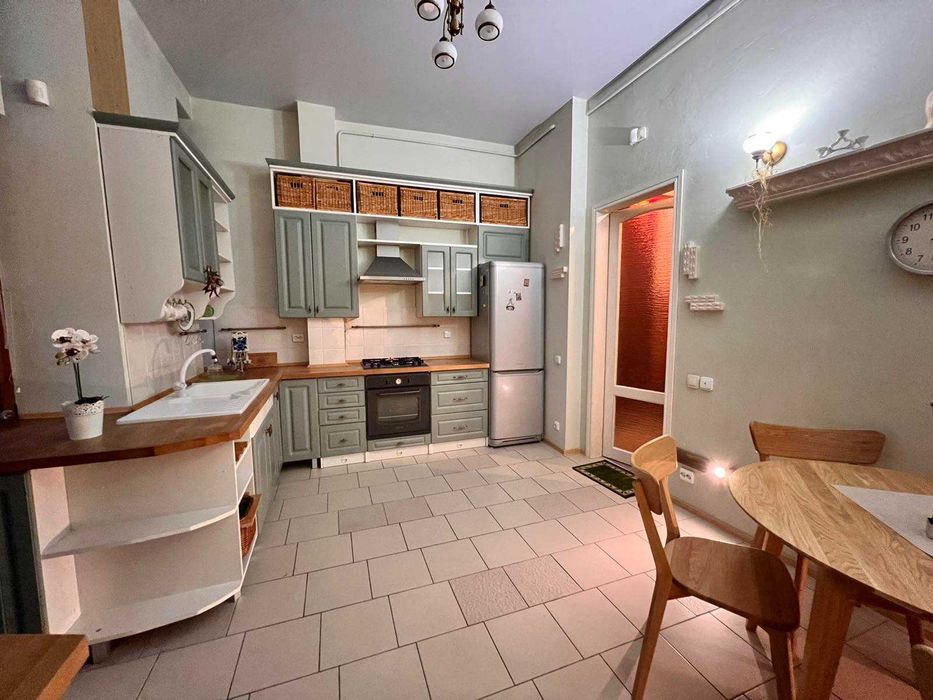 Оренда 2-х кімнатної квартири в центральній частині міста / Пекарська