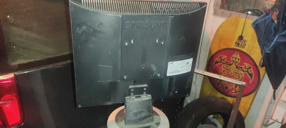 Computer Monitor64552119861635123