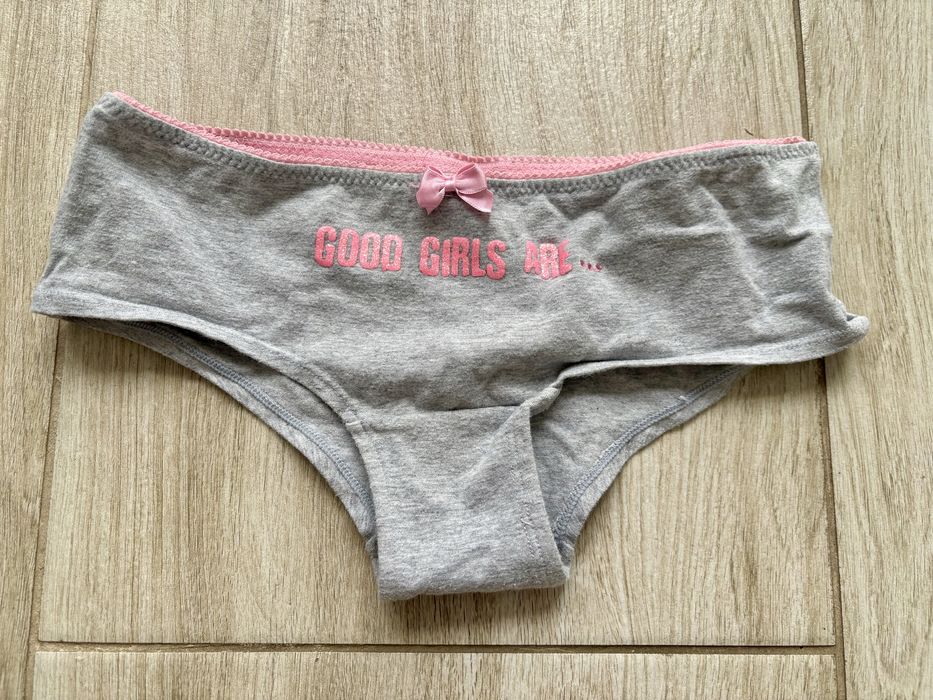 Szare bawelniane majtki typ brazyliany