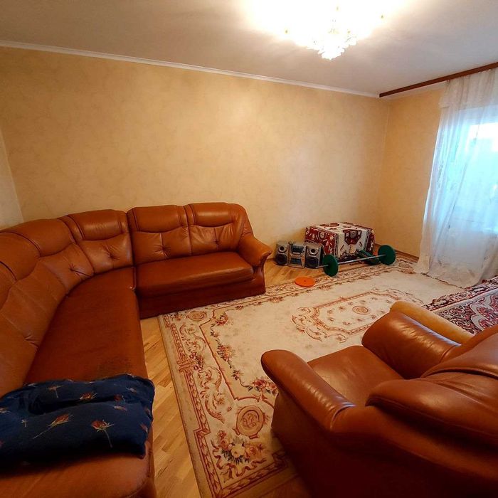велика сучасна 2-кімн. Оноре де Бальзака вул., 55-Г , біля ТРЦ "Район"