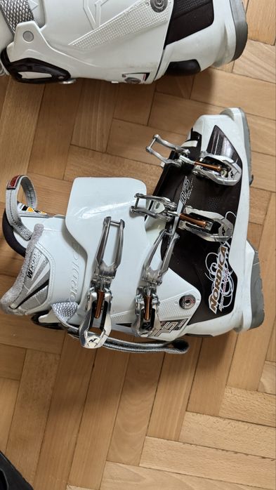 Buty narciarskie Nordica 250 255 flex 65-75