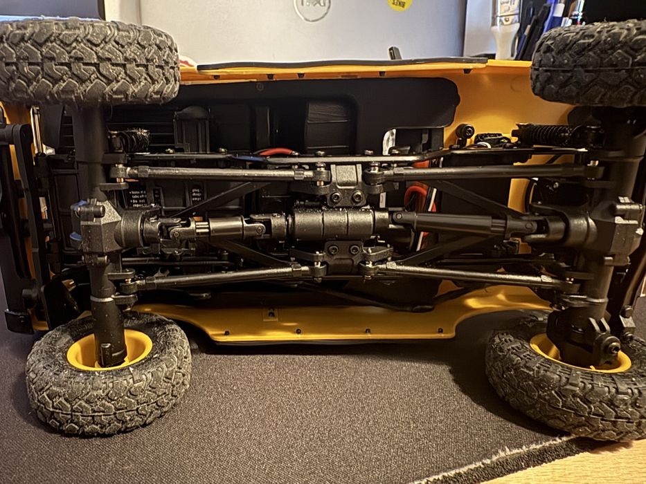 Land Rover 1/24 crowler novo