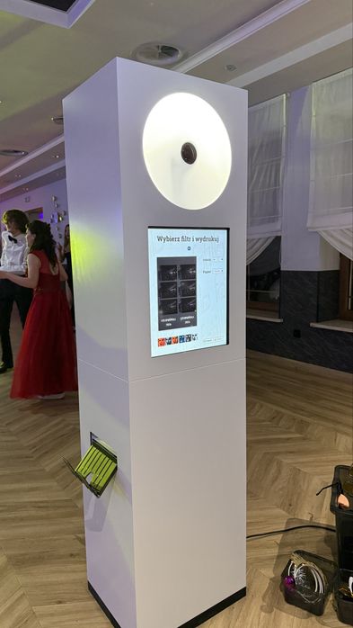 Wynajem Fotobudki z Obsługą