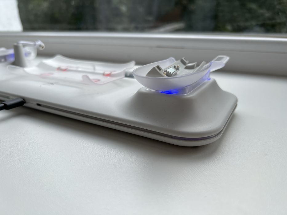 Зарядна док-станція