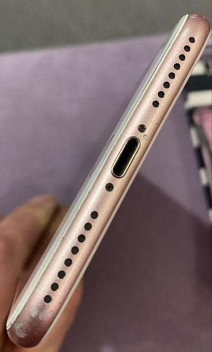 IPhone 7 plus 2300