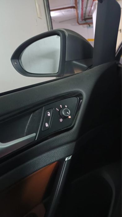 Golf Variant highline 1600 110cv