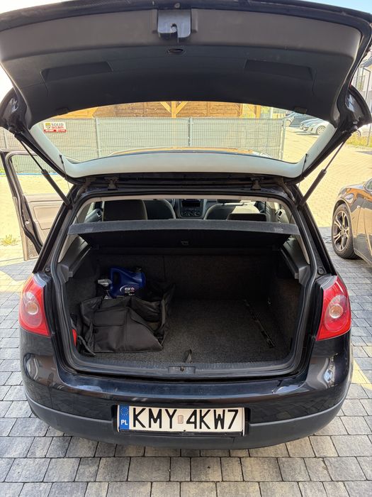 Golf 5 1.6 MPI  2004r.
