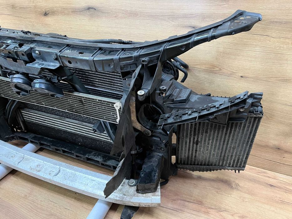 Pas przedni Audi Q7 3.0 TDI Automat