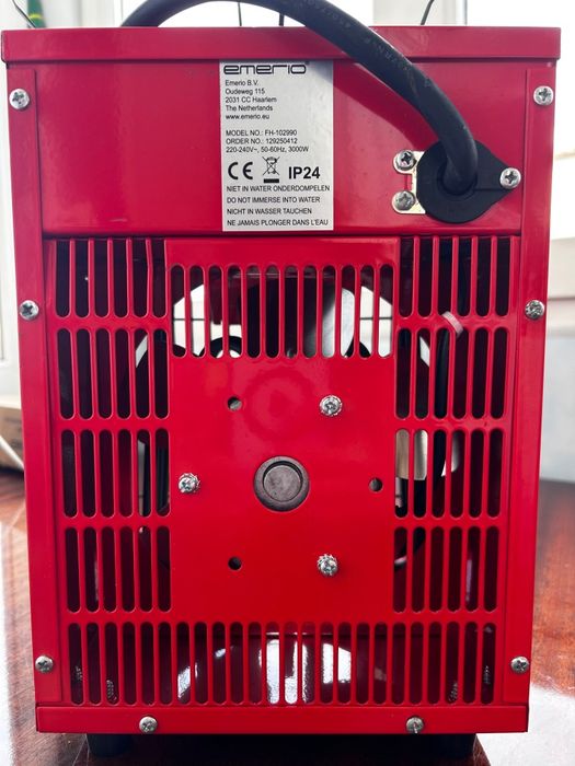 Промисловий тепло вентелятор .Обігрівач .Теплова гармата Emerio 3000W ( привезено з Germany