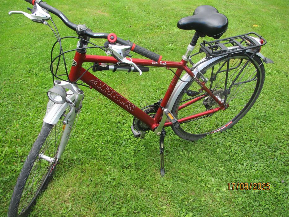 rower rowery turystyczne treckingowe bagażnik samochodowy kaski