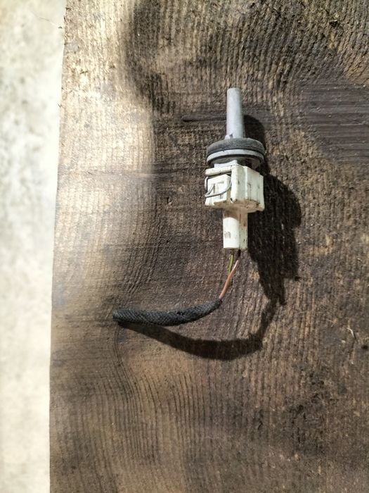 Czujnik temperatury VW passat B5 Audi A4 1.9