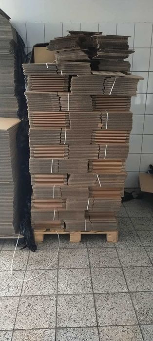 Kartony pudełka grube mocne