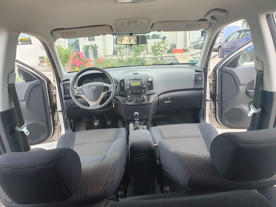 * * HYUNDAI I30 * * 2007r * *  1.4 Benzyna + LPG * *  Sprowadzony Zarejestrowany * *