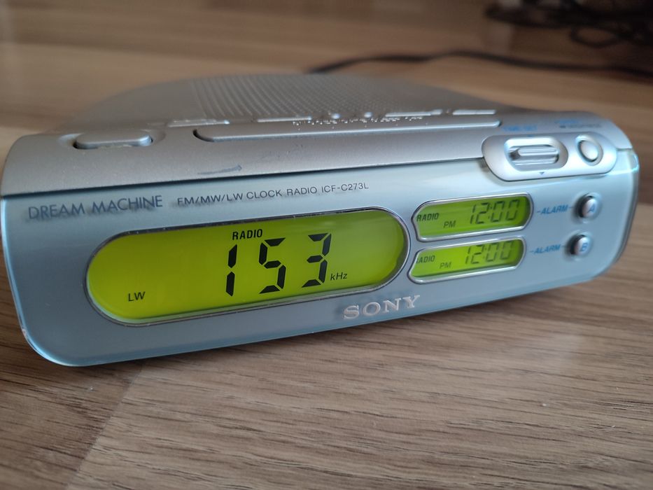 Радіоприймач  Sony icf- C273L
