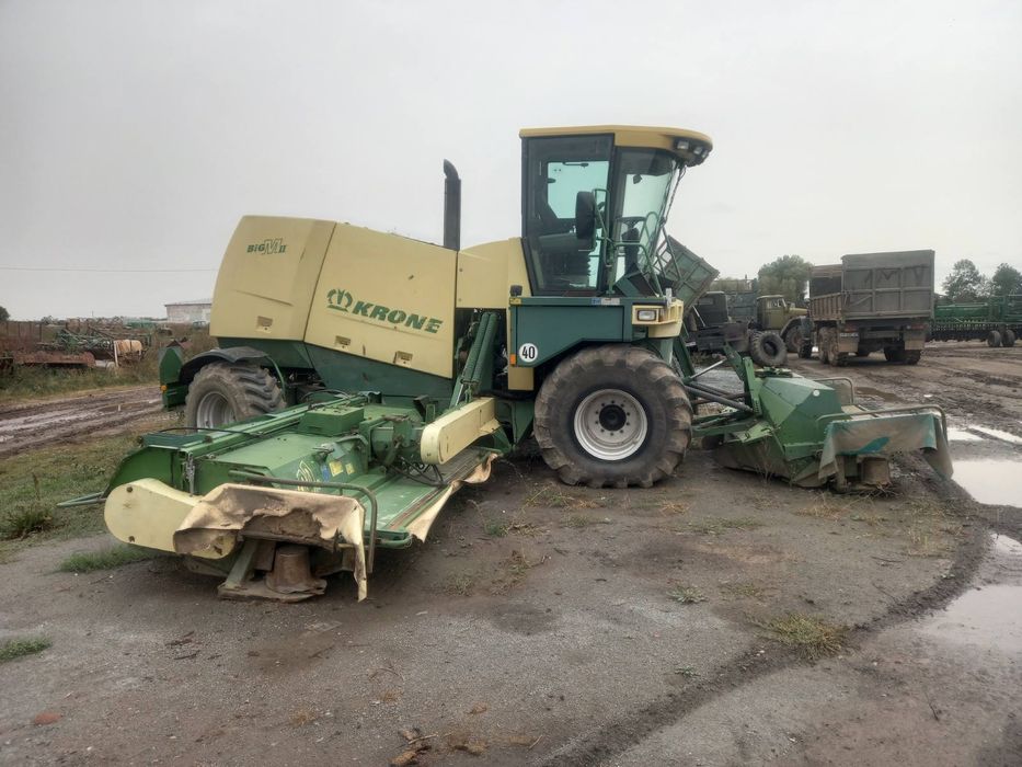 Самохідна косарка Krone Big M400