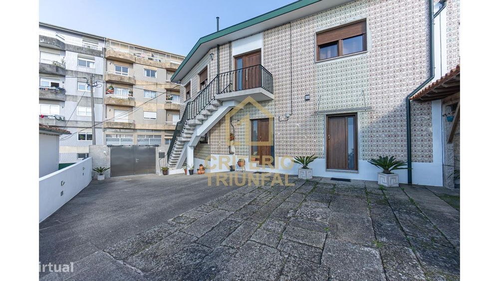 Moradia Geminada T3+1 em Rio Tinto