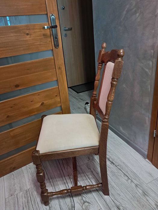 Zestaw jadalniany stół + 6 krzeseł