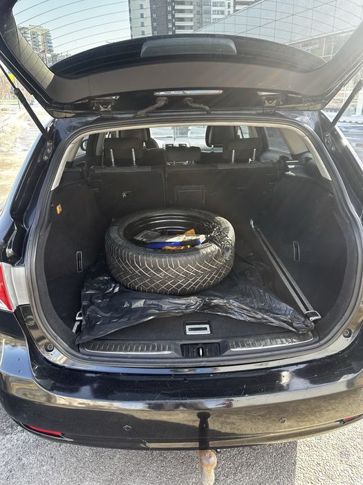 Toyota Avensis 2010 Webasto