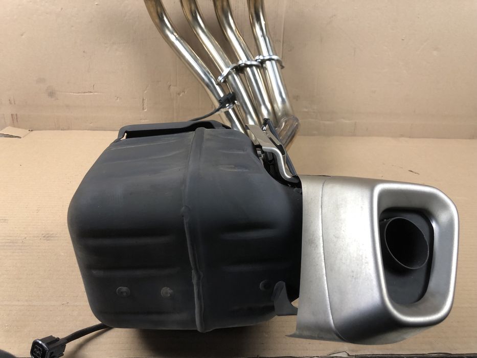 Honda CBR 650R Kolektory Wydechowe Tłumik Wydech Osłona Wydechu Sondy