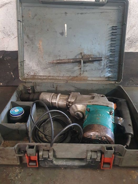 Martelo eletrico Makita
