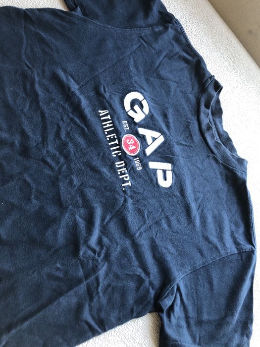 T-Shirt azul escura rapaz - GAP - 7/8 anos