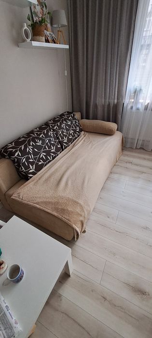 kanapa z pojemnikiem