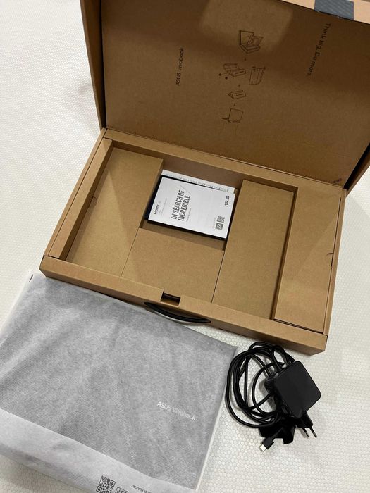 ASUS Vivobook 16 F1607QA