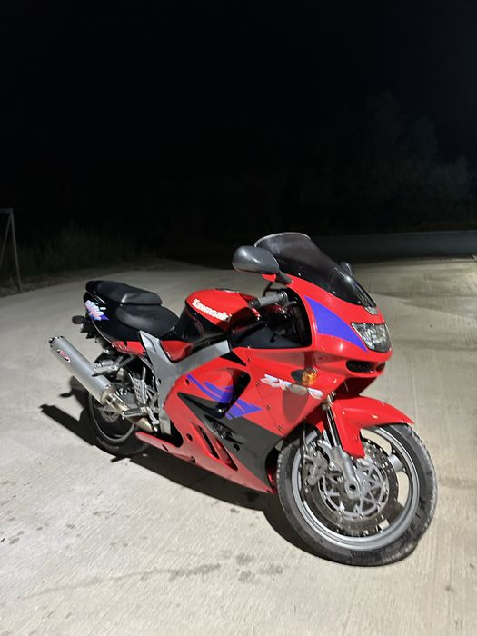 Kawasaki zx9r 1996: 3 400 $ - Мотоциклы Строинцы на Olx