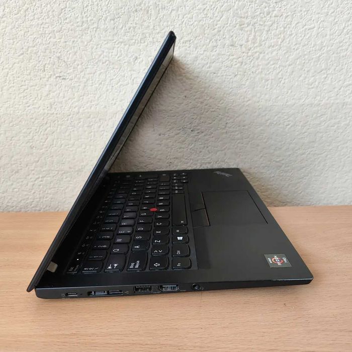 Ультракомпактний Lenovo A285 12.5"FHD/IPS ТАЧ Ryzen5 2500U/8/256M.2