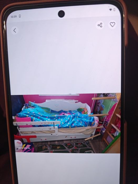 Łóżko w serce z barierka