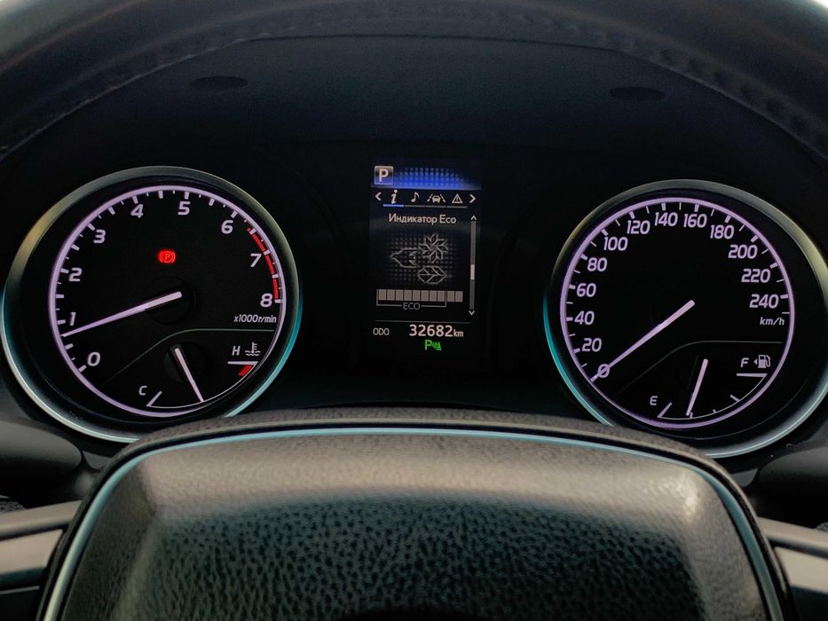 Toyota Camry 2019