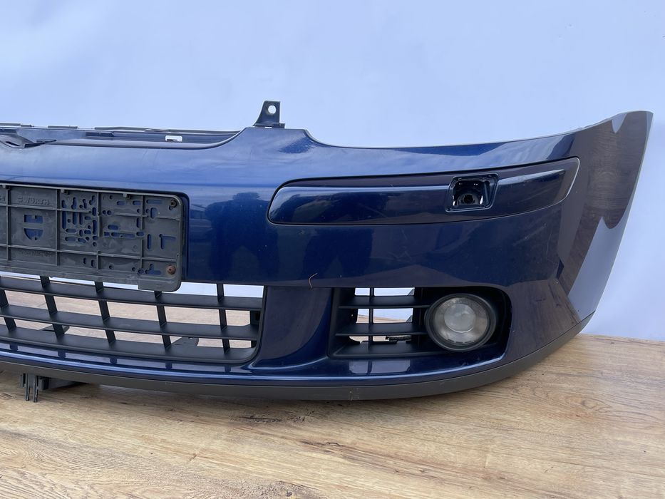 Бампер передній VW Golf 5 LD5Q хетчбек 2003-2008 Фольксваген Гольф 5