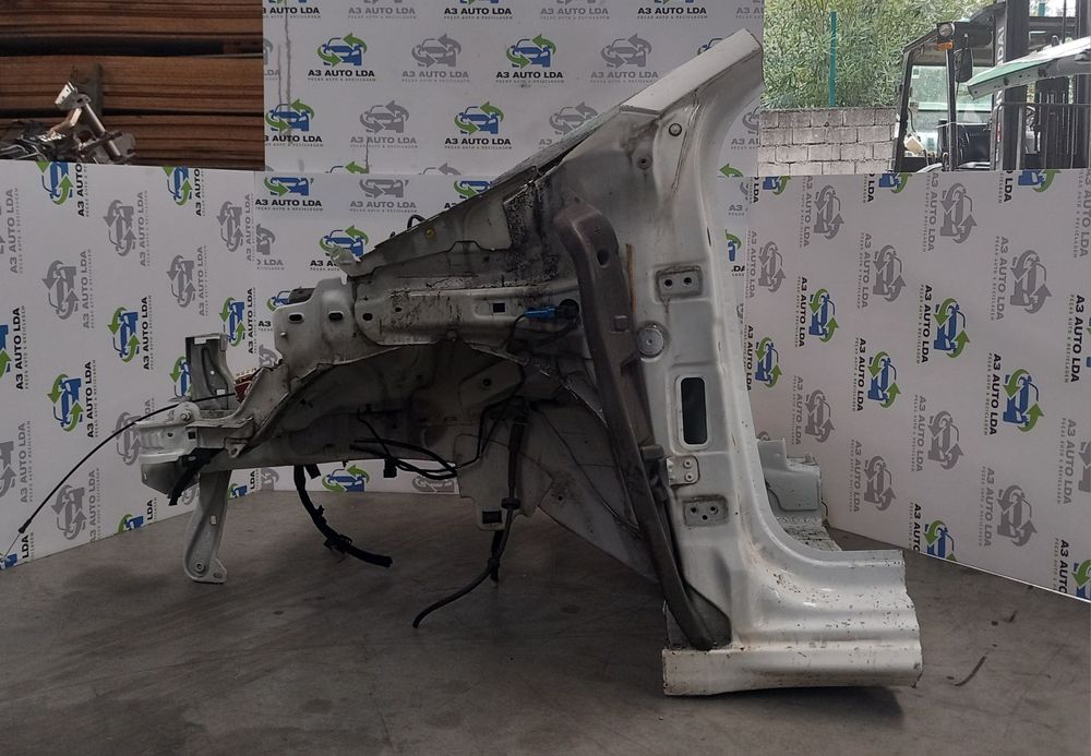 Frente em chapa lado condutor Peugeot 208