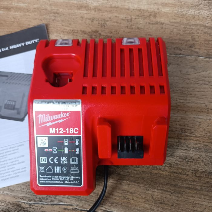 Milwaukee oryginalna Ładowarka M12-18C