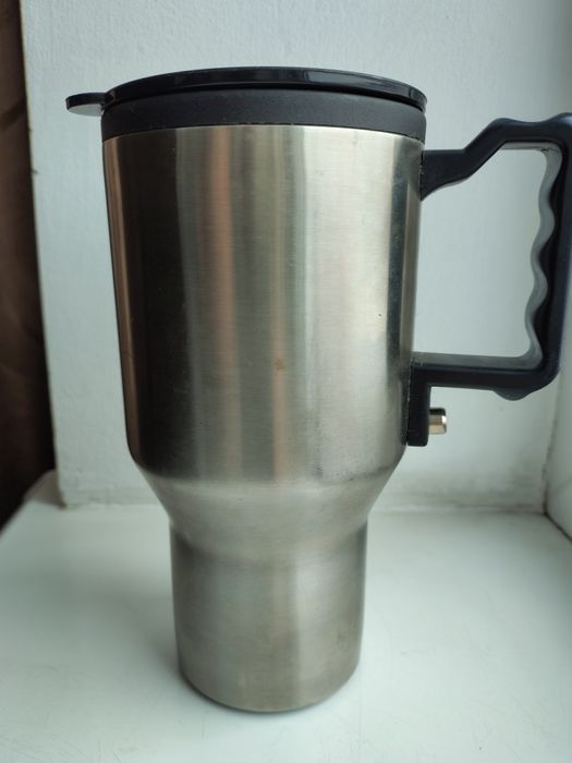 Термогорнятко автомобільне з підігрівом від прикурювача.