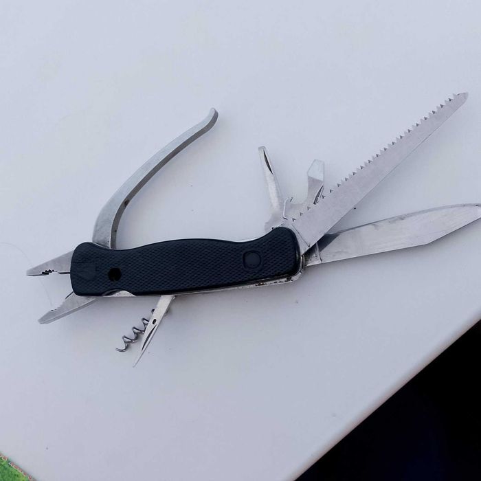 Ніж швейцарський