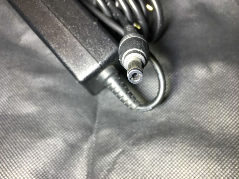 Carregador de portátil TOSHIBA PA3715U-1ACA
