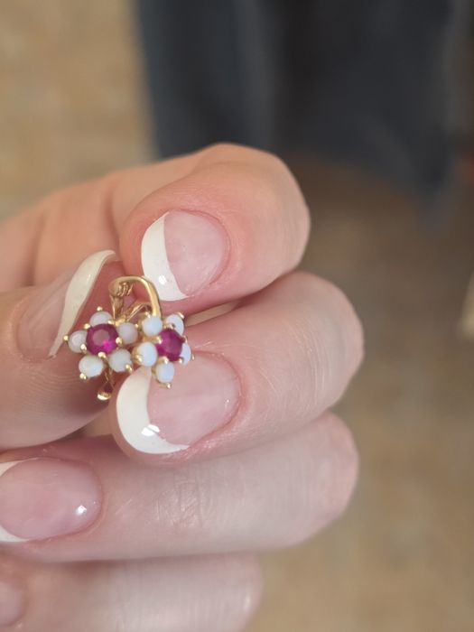 Золотые сережки с камнями 585 пробы