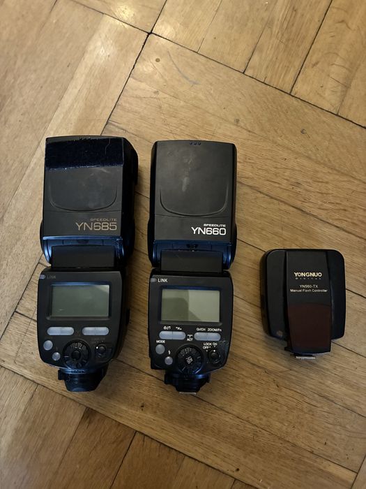 Dwie lampy Yongnuo YN660 Speedlite