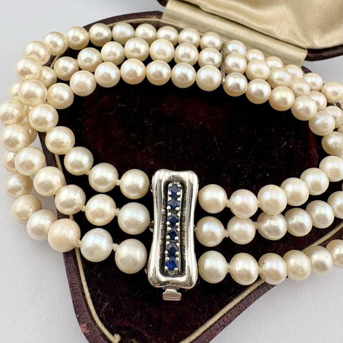 Retro bransoletka perły akoya 3-rzędowa złoto 14 k szafiry 20.5 cm