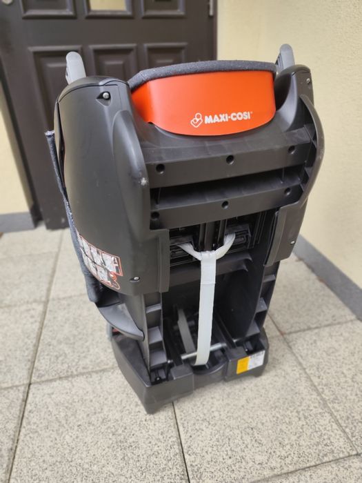 Fotelik samochodowy Maxi-Cosi Tobi dla dzieci o wadze 9-18 kg