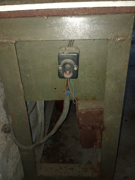 Циркулярка по дереву