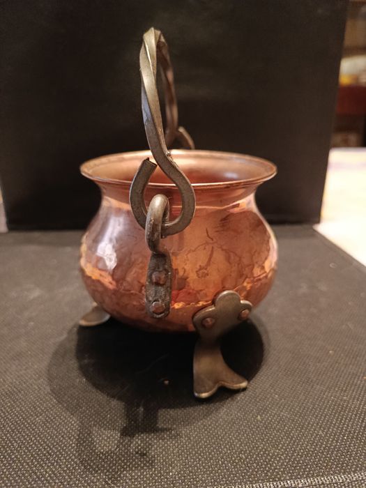 Медный кашпо по.Германии.